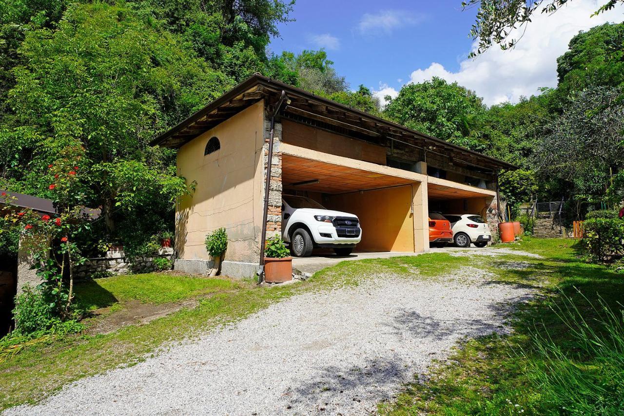 Valle Fiorita 42 - Lake View Studio Gardone Riviera Bagian luar foto